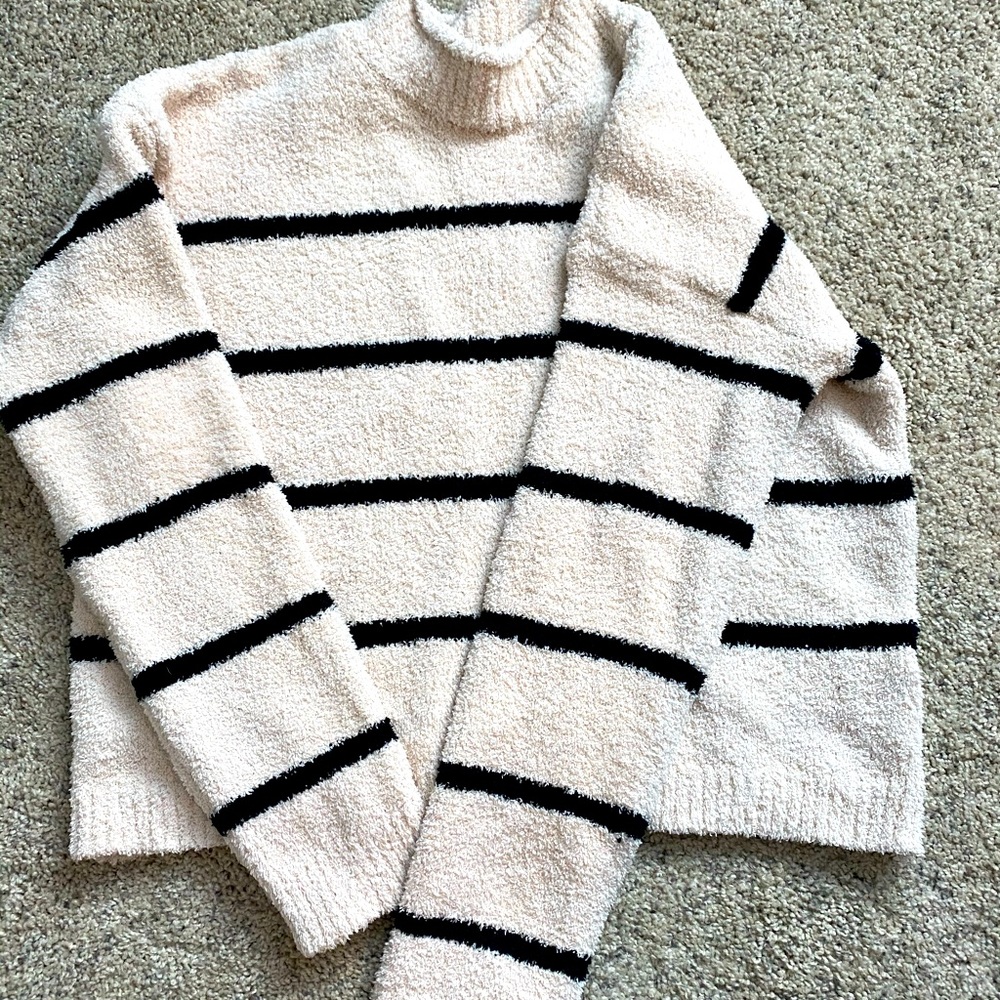 Brand new cozy sweater